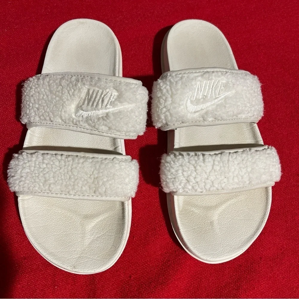 Nike Off Court Duo Sherpa Slide Sandals White Woman's Size 10 Shoes DX0555-002